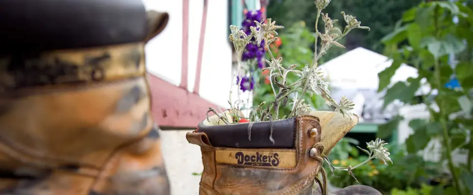 Arrangements Arrangements